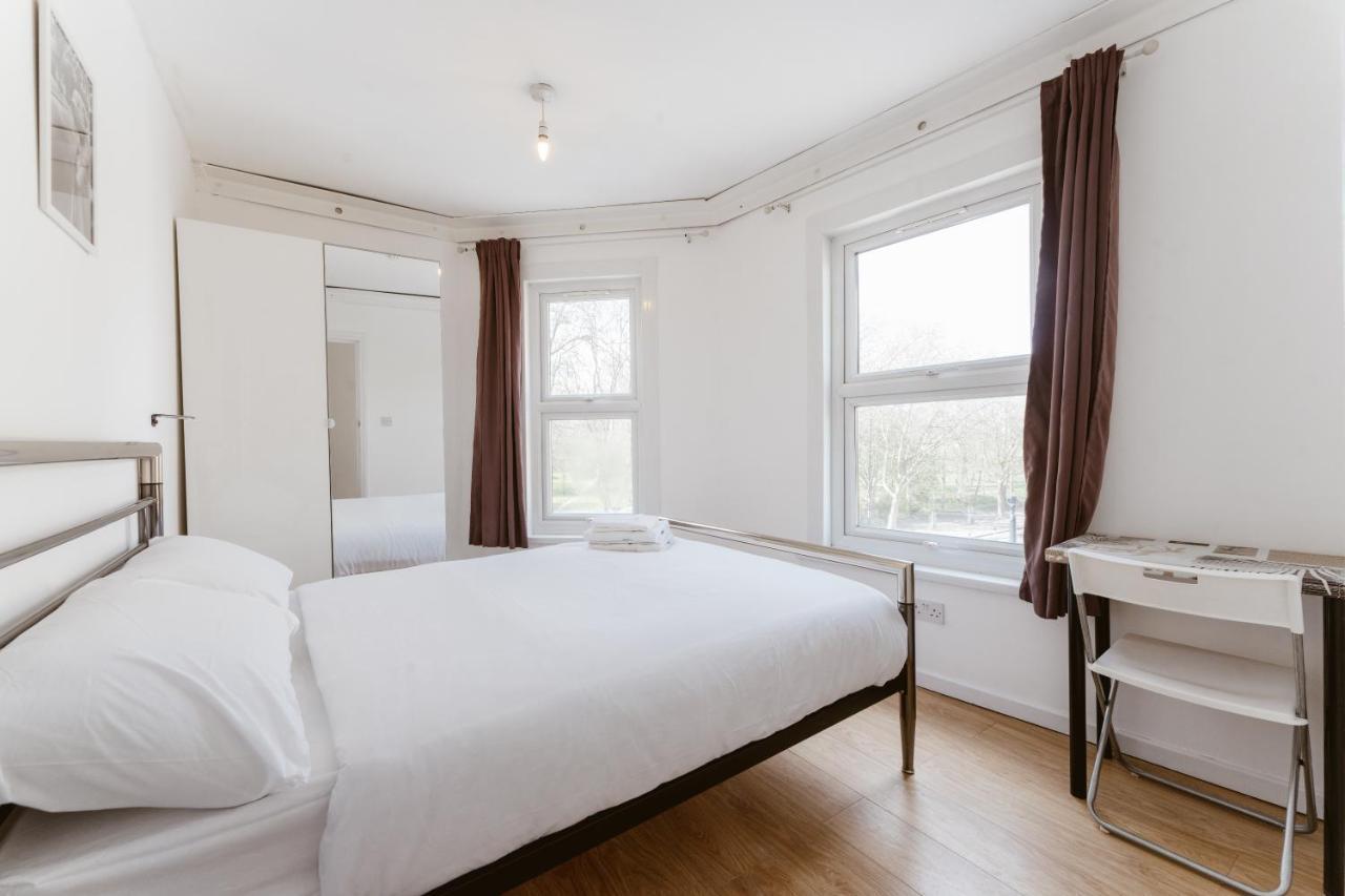 Mile End Double Rooms 27 Guest House Londra Exterior foto